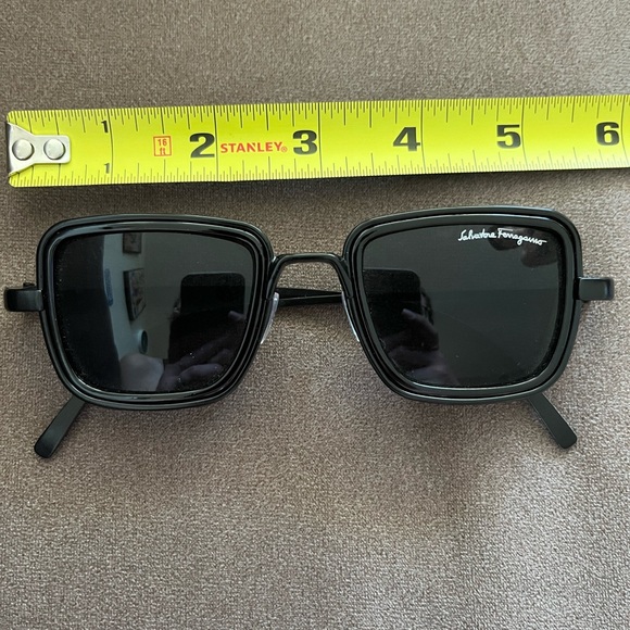 Square sunglasses - Picture 2 of 3